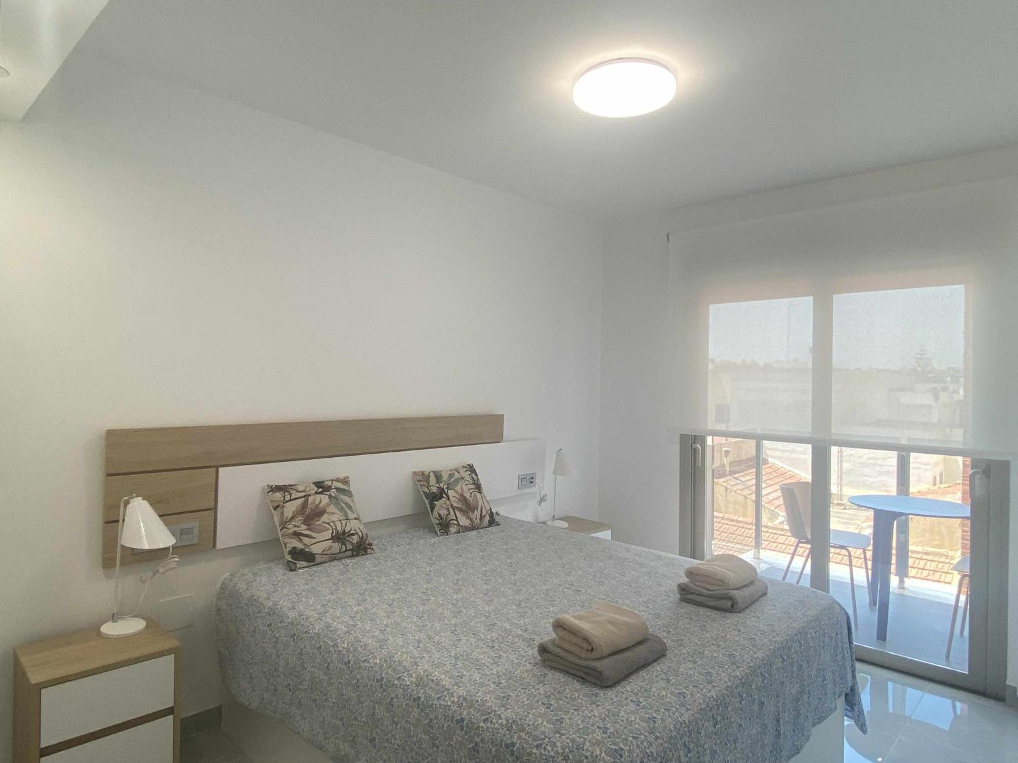 Moderno Apartamento A 200M De La Playa 托雷维耶哈 外观 照片
